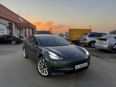 Subaru: Tesla Model 3: 2020 г., 10 л, Вариатор, Электромобиль, Седан