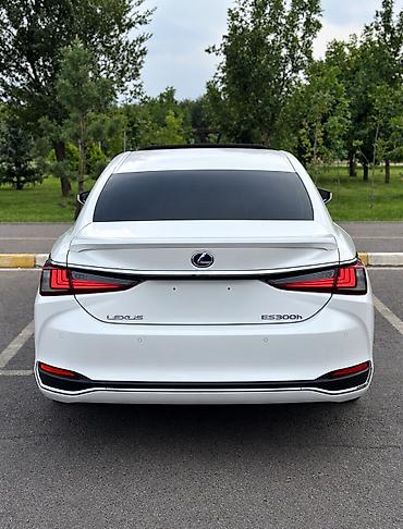 генезис g70: Lexus ES: 2019 г., 2.5 л, Автомат, Гибрид, Седан — 3