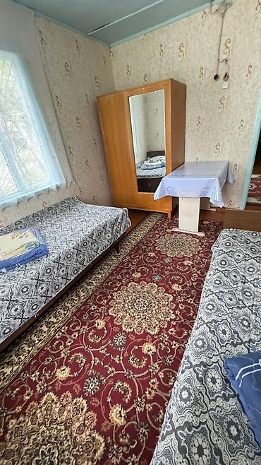 2 8: Коттедж, Золотые пески, Бостери, 4 места — 6