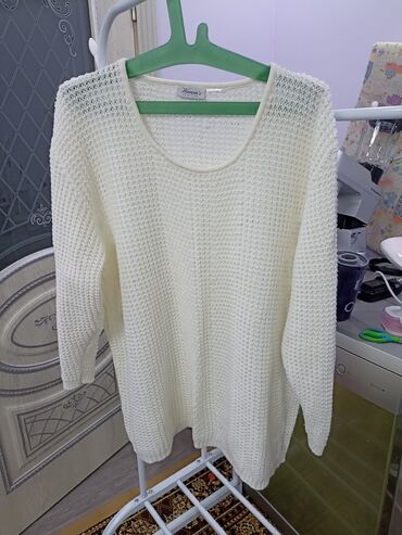 Свитеры: Женский свитер, Италия