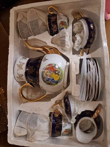 pec aliram: Çay dəsti, Xrustal, Madonna, 6 nəfərlik, Çexiya