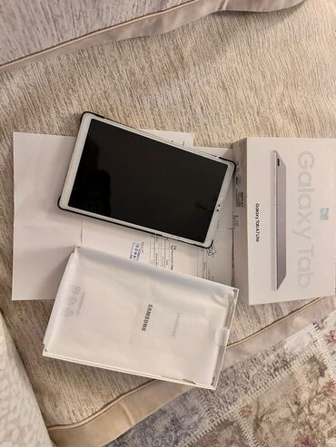 bluetooth qulaqliq: STahirə xanim . Telefon Samsung əla vəziyyətdə heç bir problemi yoxdur