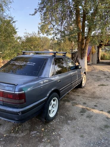 Mazda: Mazda 626: 1988 г., 2 л, Механика, Бензин, Седан — 3