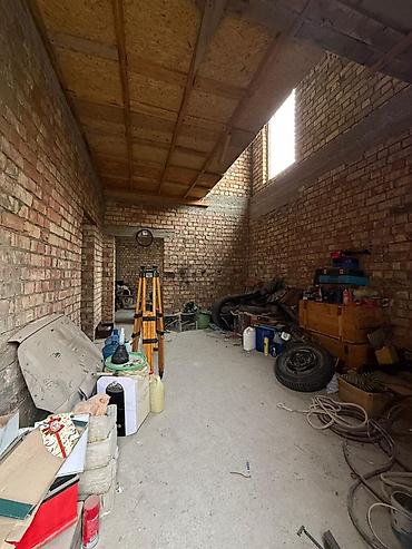 Продажа коттеджей и домов: Продаётся двухэтажный кирпичный дом с участком и хозяйственными — 7