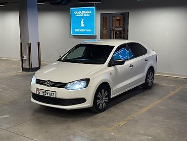 Volkswagen Polo: 2013 г., 1.6 л, Механика, Бензин, Седан