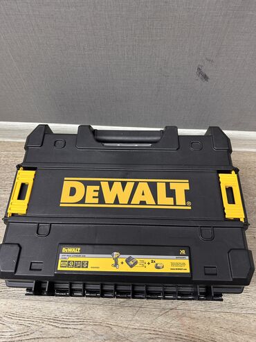 резиновый пистолет: Оригинал DeWalt новый !!!