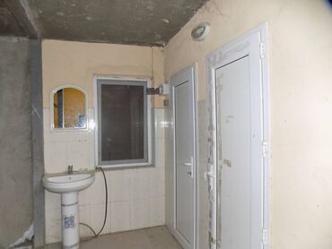 Anbar və emalatxanalar: Binəqədi rayonu, Xocahəsən qəsəbəsində əsas magistral yolun üstündə — 30