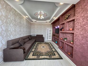 срочно продаётся 1 комнатная квартира в районе ошского рынка по улице кенсуйская: 2 бөлмө, 70 кв. м, Элитка, 9 кабат, Евроремонт