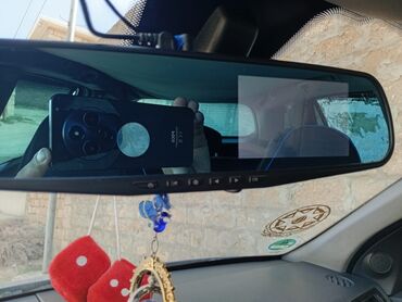 Radiatorlar: Avtomobil üçün arxa salon güzgüsü – multimedia/monitor funksiyalı