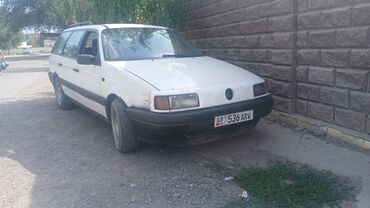 продажа авто в бишкеке срочно: Volkswagen Passat: 1990 г., 1.8 л, Механика, Бензин, Универсал