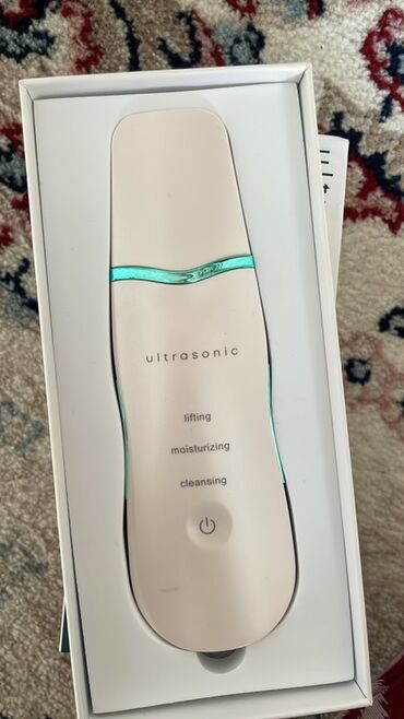 диагностический компьютер: Ультразвуковой скрабер для кожи, предназначенный для процедур