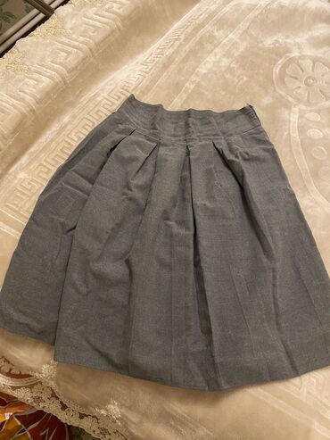 Ziyafət donları: Şəkildə gördüyünüz don S razmerdir.baha alinib.10 manata satiramHər — 7