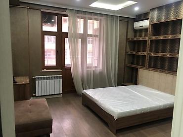 Квартиры: Geniş və işıqlı studiya tipli mənzil. Böyük pəncərələrə malik salonla — 9