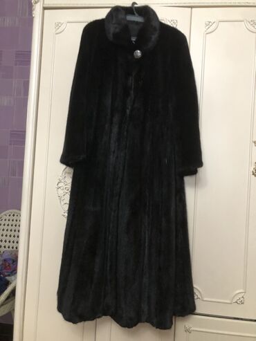 женские шубы турецкого производства: Qadın uzun xəz palto - Rəng: qara - Uzunluq: tam uzun, ətəyi geniş