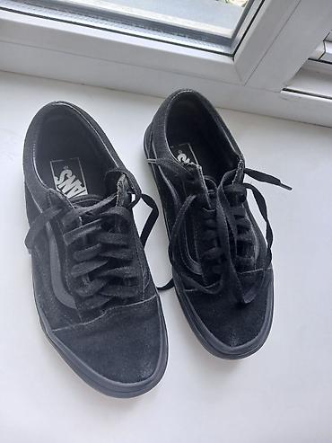 отдам даром обувь: За 500с 36разм.Vans оригинал б/у подойдет на 35-36размер — 1