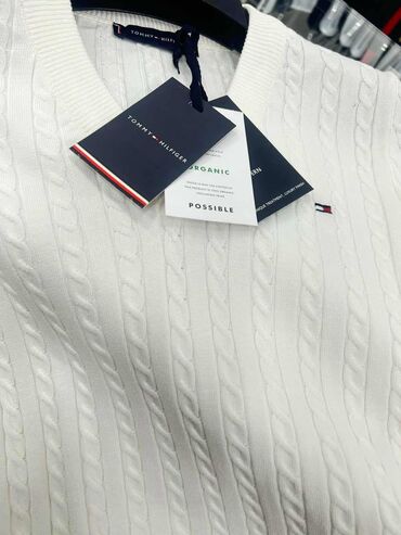 Džemperi: S, m, l, xl, 2xl na lalafo.rs — 14 Džemperi: S, m, l, xl, 2xl — 14