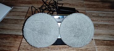 Maqnitli şüşə silən: Pəncərə təmizləmə roboti (automa­tik). İki dairəvi fırça/pad ilə şüşə — 4