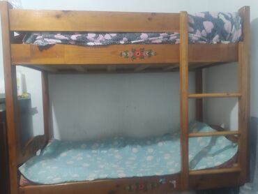 кровать для девочек 10 лет: Двухъярусная кровать, Б/у