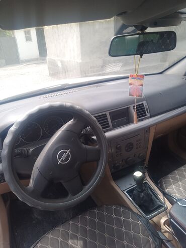 Opel: Opel Vectra: 2004 г., 1.8 л, Механика, Бензин, Седан