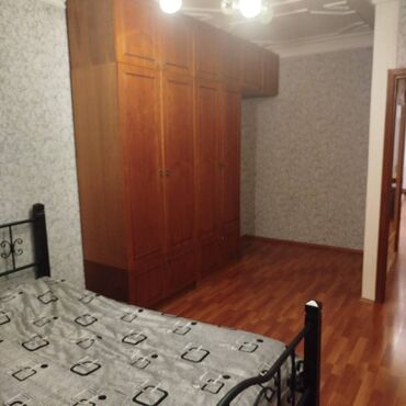 Uzunmüddətli kirayə mənzillər: Azadlıq metrosu yaxınlığında 8-ci mikrorayonda 5 mərtəbəli binanın — 3