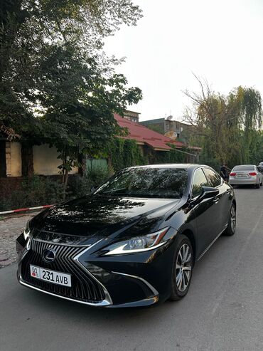 срочно срочно продаю машина: Lexus ES: 2019 г., 2.5 л, Типтроник, Гибрид, Седан