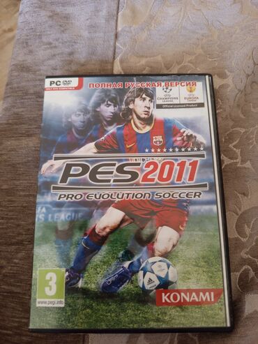 pc disk: PC üçün nəzərdə tutulmuş PES 2011 (Pro Evolution Soccer) video oyunu
