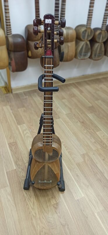 Digər ləvazimatlar: Tar Rast musiqi alətləri mağazası. Əhmədli, İnşaatçılar və Sumqayıtda
