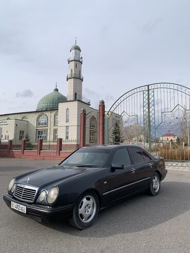 mercedes benz w124 e320: Мотор каропка зынк 2.8 обьем рядный мотор автомат вложений расходомер