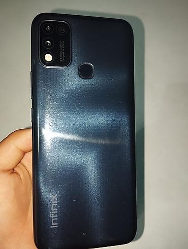 pc case: Смартфон Infinix Hot 10 Play - Экран: большой дисплей с каплевидным — 3