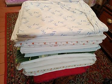 Комплекты постельного белья: В связи с отъездом продаю недорого постельное белье б/ у: наволочки-50 — 1