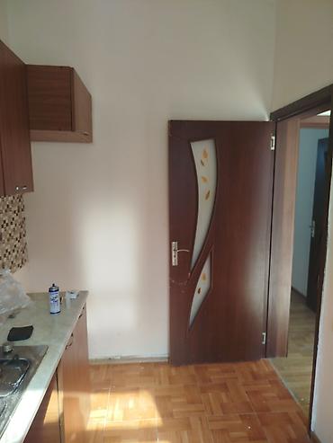 montinde evler: 2 otaqlı, 50 kv. m, Kredit yoxdur, Orta təmir — 8