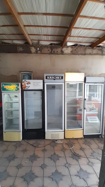 чолпон ата холодильник: Продаю витринный холодильник работает отлично в хорошем состоянии