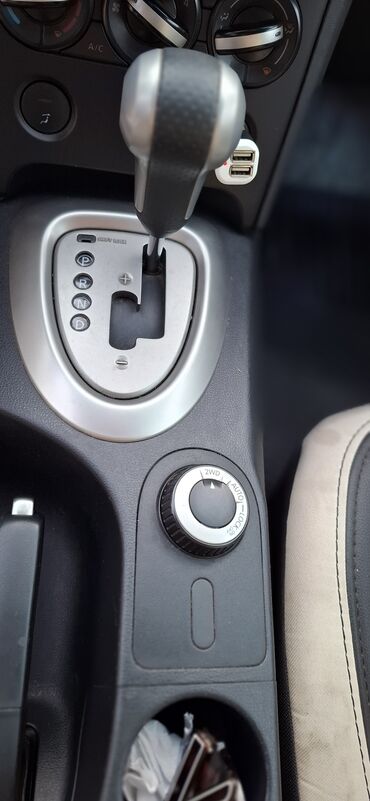 Nissan: Nissan Qashqai: 2 l | 2013 il Krossover — 11