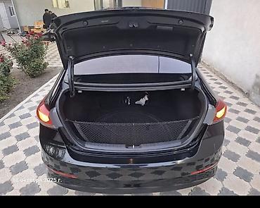 Hyundai: Hyundai Elantra: 2017 г., 2 л, Автомат, Бензин, Седан — 5