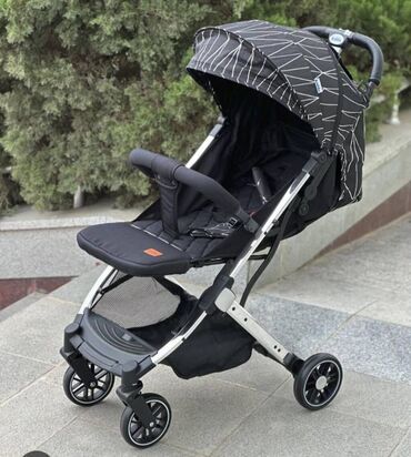 əkizlər və üçəmlər üçün easygo duo uşaq arabaları: Kidilo kalyaska 70 azn 1 knopka ilə çamadan kimi qatlanır. Yatma