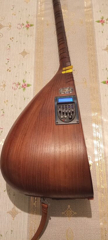 musiqi alətləri saz: Saz