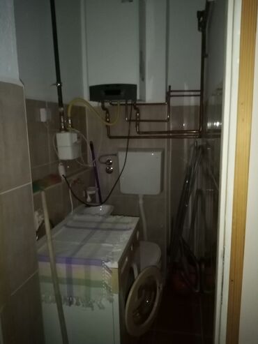Dugoročni najam stanova: 3 sobe na lalafo.rs — 10 Dugoročni najam stanova: 3 sobe — 10