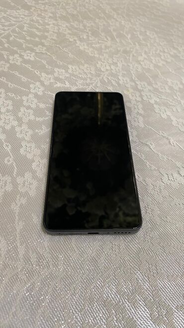 цум бишкек телефоны бу: Redmi, Redmi Note 13, Б/у, 256 ГБ, цвет - Черный, 2 SIM