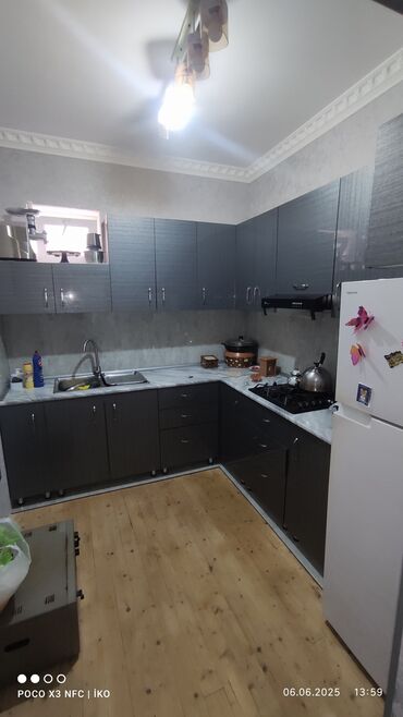 Həyət evləri və villaların satışı: Binə 4 otaqlı, 100 kv. m, Təmirsiz — 18