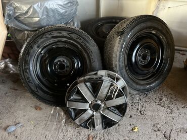 Шины: Шины 215 / 70 / R 16, Зима, Б/у, Комплект, Легковые, Maxxis