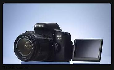 self portrait: Canon EOS 750D DSLR fotoaparat + EF-S 18-55mm IS STM obyektiv,yeni — 1