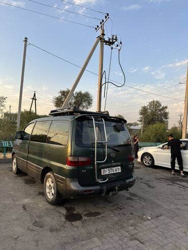 продаю авто в аварийном состоянии: Hyundai Starex: 1999 г., 2.6 л, Механика, Дизель, Минивэн