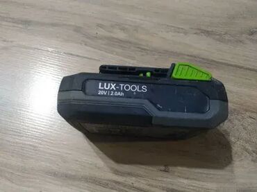 Ostali alati i mašine: Prodaju se posebno. Ispravno LuxTools AK-20/2.0max. 20V 2.0Ah 40Wh — 12