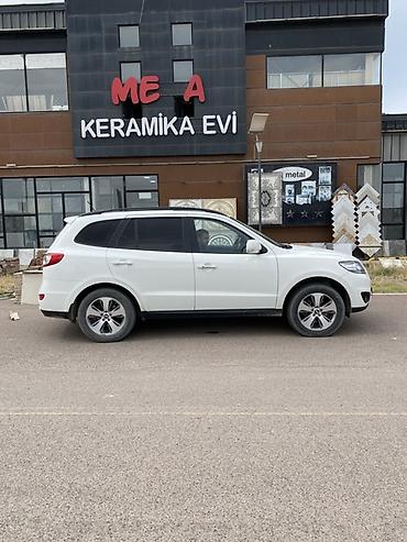 Hyundai: Hyundai Santa Fe: 2.4 l | 2012 il Krossover — 4