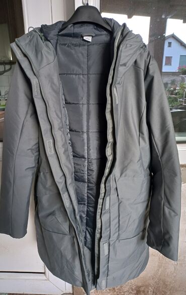 zimska jakna duga: L (EU 40), XL (EU 42), Single-colored