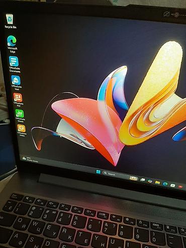 Lenovo: Lenovo noutbuk – 15.6" ekran, tam ölçülü klaviatura və rəqəmsal blok — 3