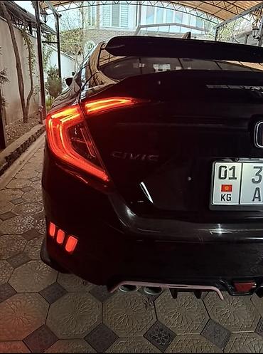 spark 2018: Honda Civic: 2016 г., 2 л, Автомат, Бензин, Седан — 2