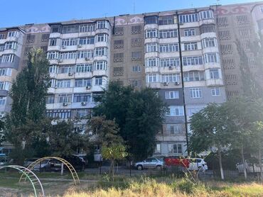 купить квартиру в районе: 2 комнаты, 49 м², 105 серия, 1 этаж, Старый ремонт