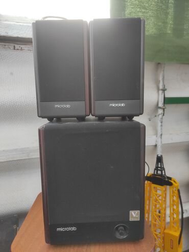 студийный конденсаторный микрофон behringer b 1: Акустическая система Microlab 2.1 - Бренд: Microlab (логотип на