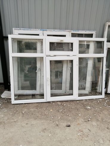 Plastik pəncərələr: Ağ rəngdə plastik pəncərə. Bu pəncərə, müxtəlif layihələrdə istifadə — 10